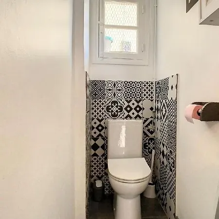 Appartement Beau F3, Renove, Calme, En Plein Centre De *