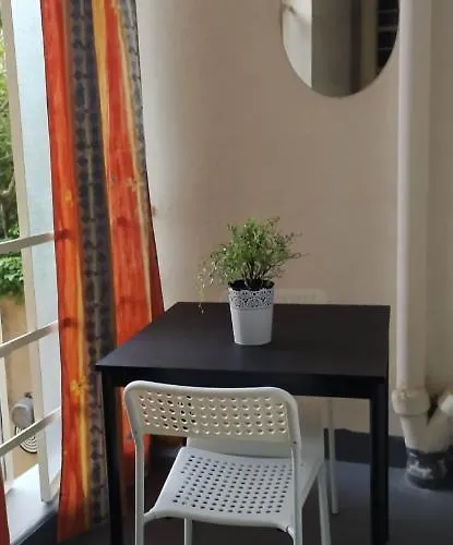 Beau F3, Renove, Calme, En Plein Centre De * Nîmes